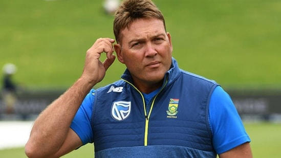 Top 10 Richest Cricketers in the World (2025)
