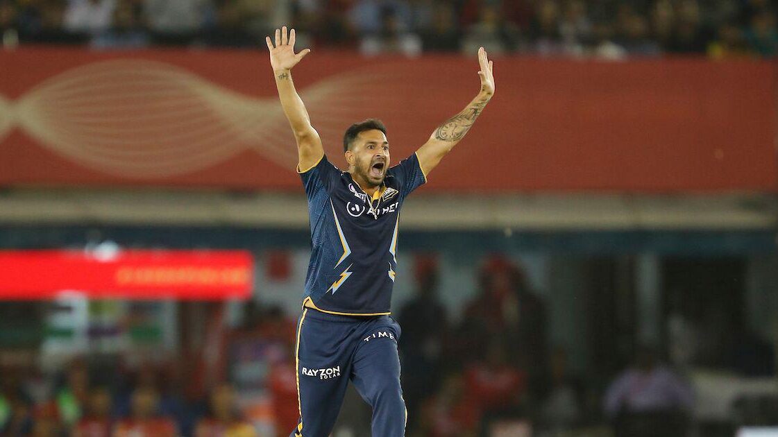 Best Bowling Figures In IPL Playoffs
