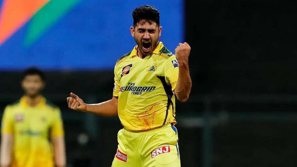 A Net Bowler Became the Star of the Season