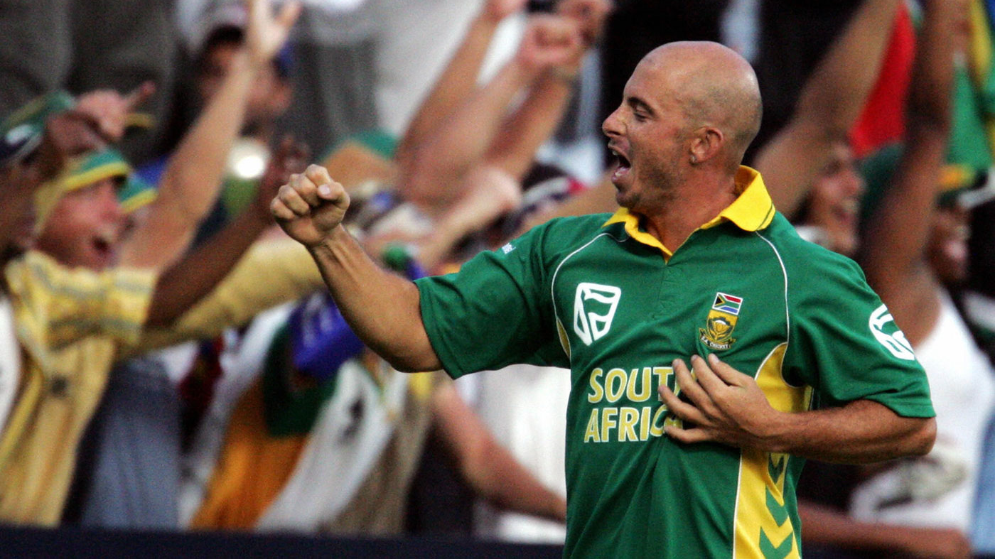 Top 10 Best Fielders in World Cricket