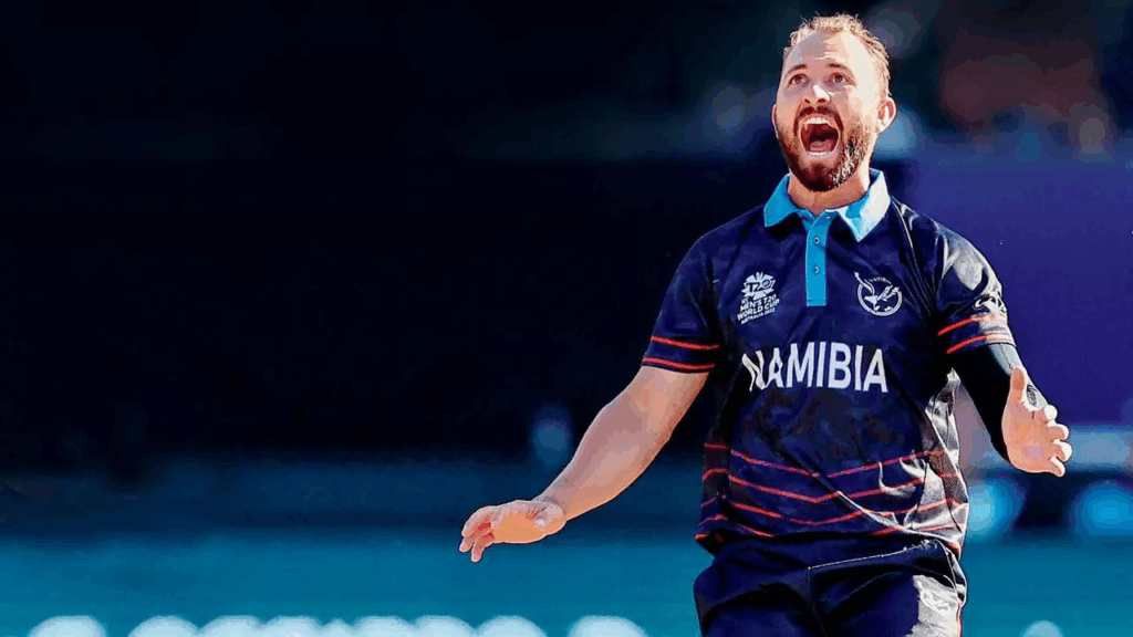 Best Bowling Figures on ODI Debut